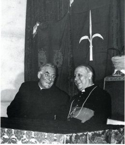 Padre Damiani con il Vescovo mons. Santin a Trieste il 16 aprile 1972