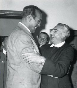Tra gli sportivi in visita al Zandonai Primo Carnera saluta il Padre 12 settembre 1958